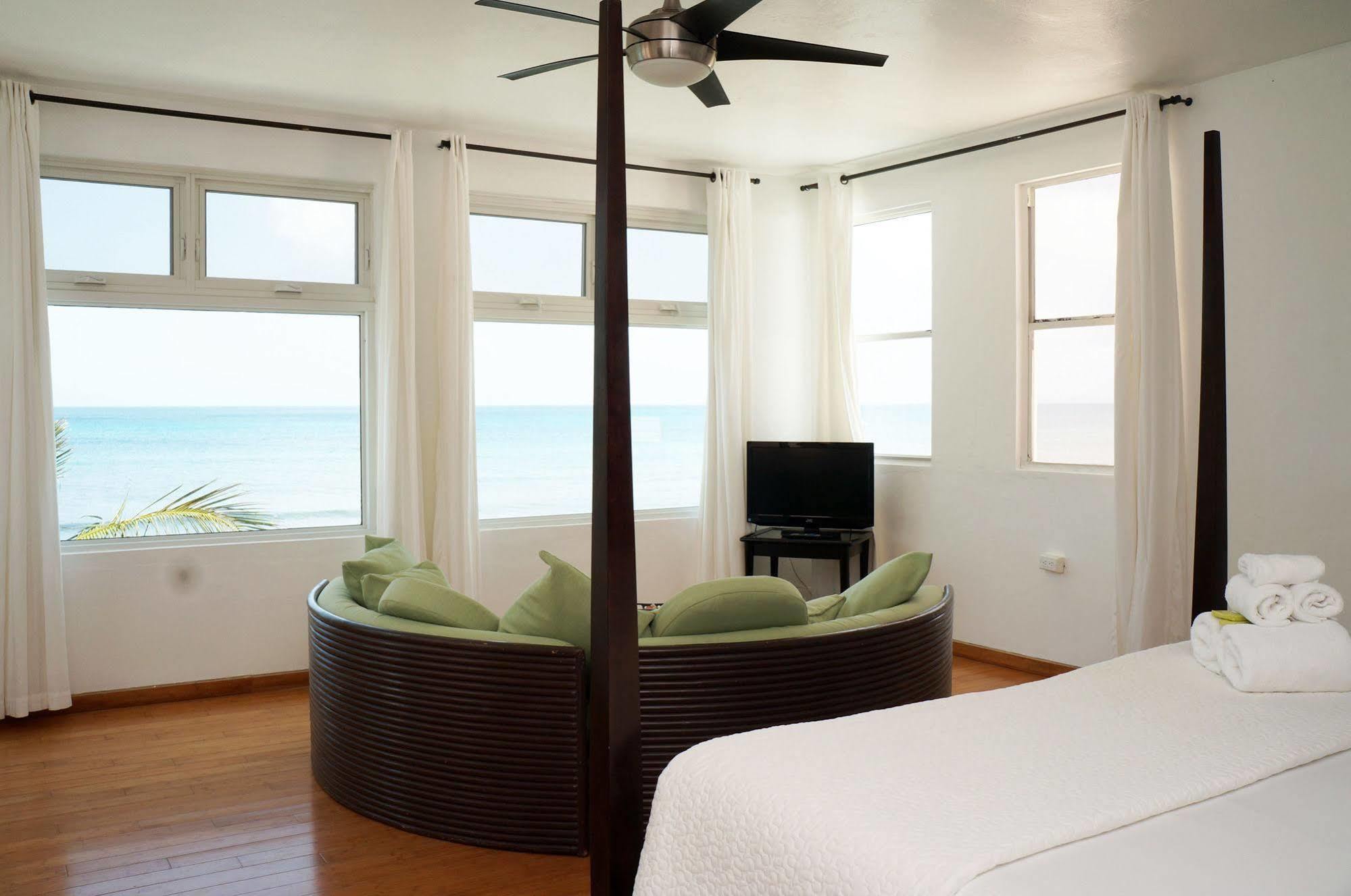 Bravo Beach Hotel Vieques Bagian luar foto